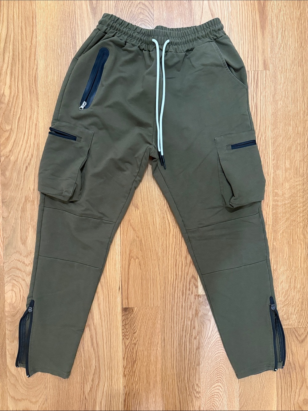 Olive Green Men's Cargo Jogger Pants with Drawstring